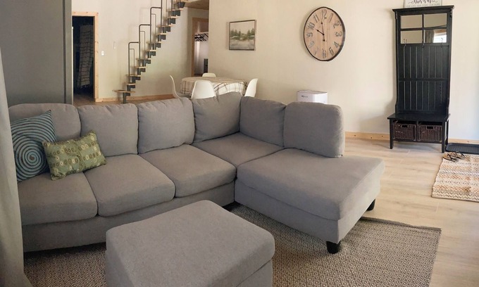 Tyler House | Guesthouse on peaceful 11+ acre homestead! Pet friendly!