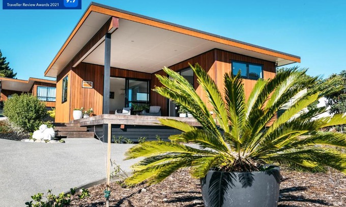 Waiheke Island Apartment | Guesthouse On Queens