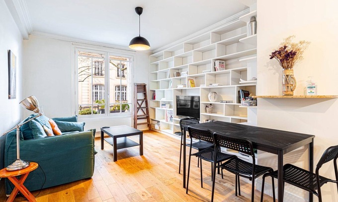 Combat Apartment | GuestReady - Luxury Living near the Parc