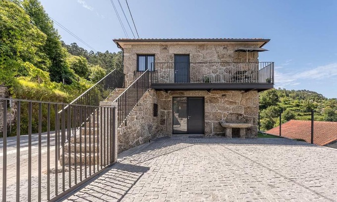 Ventosa House | GuestReady - Casa da Foz 1