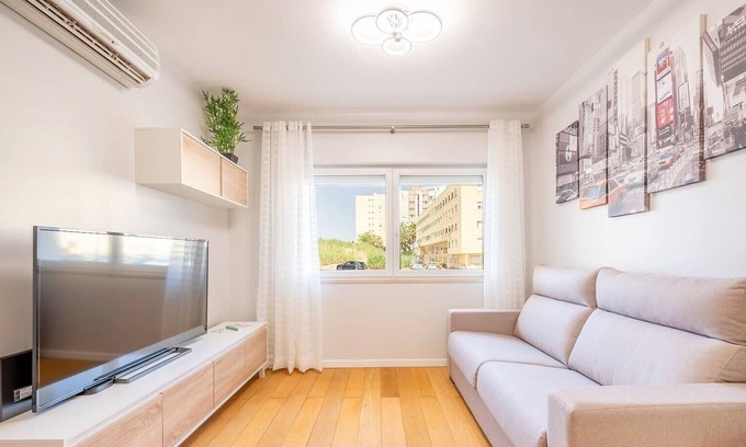 Sao Domingos de Benfica Apartment | GuestReady - Contemporary white in Lisbon