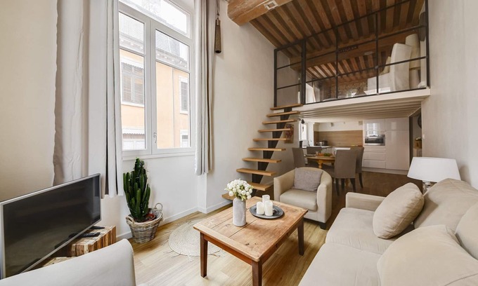 Grande Cote - Annonciade Apartment | GuestReady - Magnificent duplex canut hypercentre