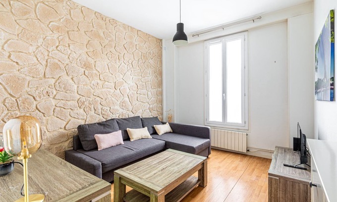 Charenton-le-Pont Apartment | GuestReady - Modern stay next to Vincennes Woods