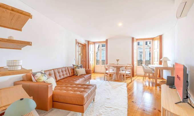 Chiado Apartment | GuestReady - Night out adventure in Lisbon