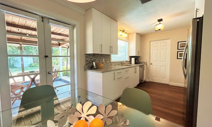 Alta Vista House | Guests Love This Home & Locationn 1 Mile to Downtown, Trolley to Beach, Pets OK!