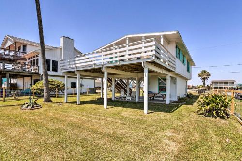 Galveston House | Gulf Coast Views Stilted Retreat in Galveston!