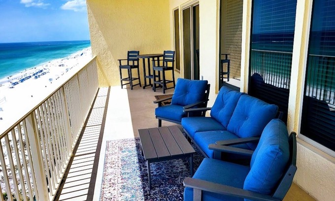 Thomas Drive Condo | Gulf Crest 2 Bedroom Unit; Gulf Views; Disc Summer rates; Free Beach Chair Serv!