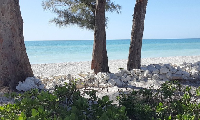 Englewood House | Gulf Front - 2/1 Private House/Beach - Spectacular Views