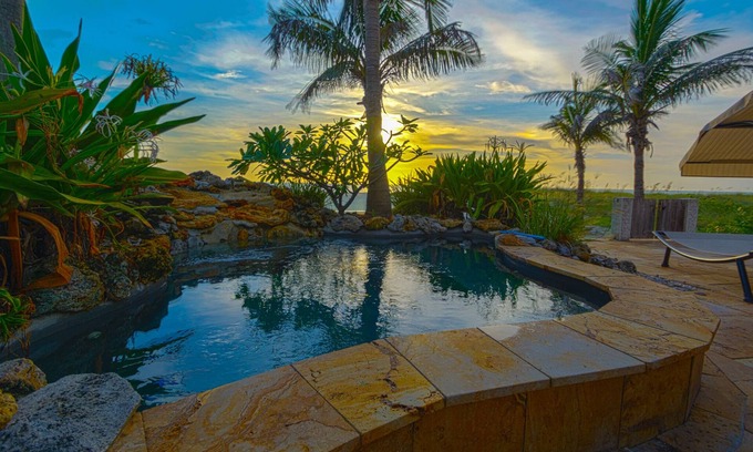 Clearwater Beach House | Gulf Front Dreams | Private Pool | Beachfront