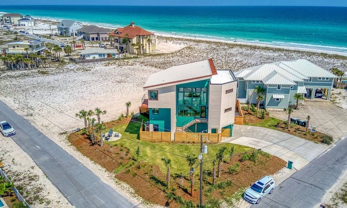 Villa Primera House | Gulf-Front Luxury Home with Private Pool, Hot Tub & Stunning Views!