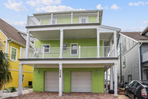 Gulfport House | Gulfport Getaway