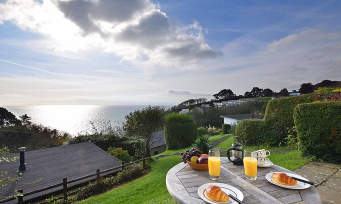 Stoke Fleming House | Gulls Cry - Two Bedroom House, Sleeps 3