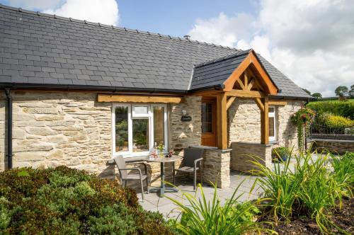 Abercych House | Gwaun Cottage
