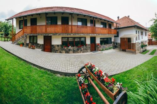 Lupeni House | Gyöngyvirág Panzió