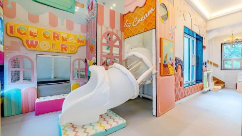 Gyeongju Villa | Gyeonju Coo n eye kids poolvilla
