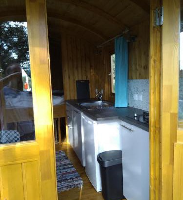 Aldeia dos Palheiros Other | Gypsy caravan op de camping
