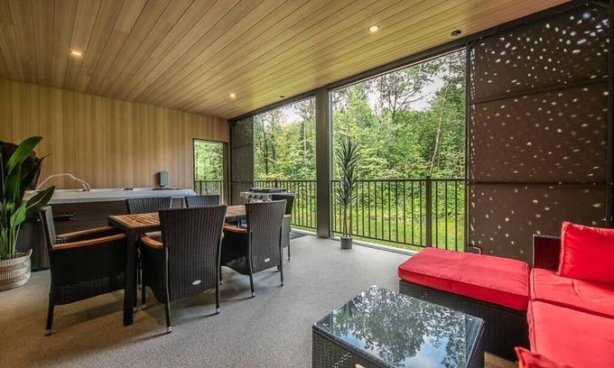Orford Apartment | Hôtel à la maison - Havre en montagne & spa privé