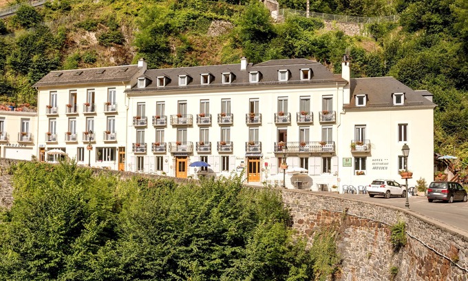 Luz-Saint-Sauveur Hotel | Hôtel Ardiden