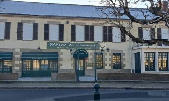 Eguzon-Chantome Hotel | HÔTEL DE FRANCE