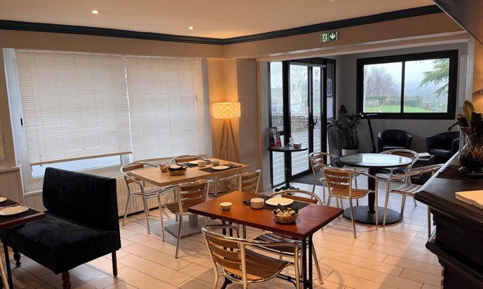 Theix-Noyalo Hotel | Hôtel des Iles