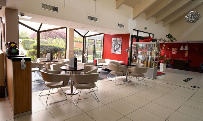 Saintes Hotel | Hôtel ibis Saintes