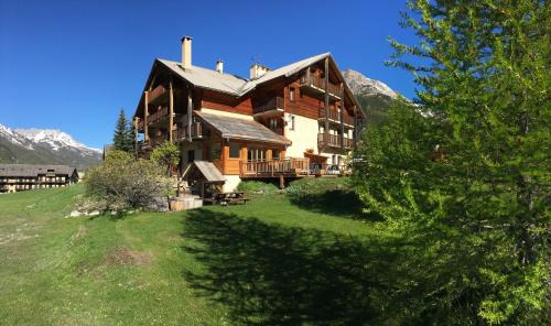 Nevache Hotel | Hôtel L'Echaillon