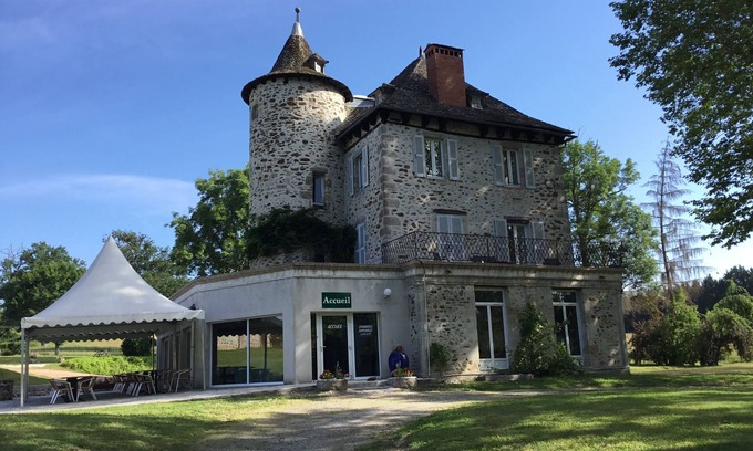 Saint-Etienne-de-Maurs Hotel | Hôtel La Châtelleraie