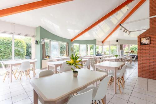 Chambretaud Hotel | Hôtel La Petite Auberge