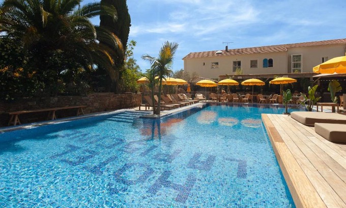 Le Lavandou Hotel | Hôtel La Piscine
