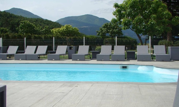 Tallard Hotel | Hôtel Le Mas d'Estello