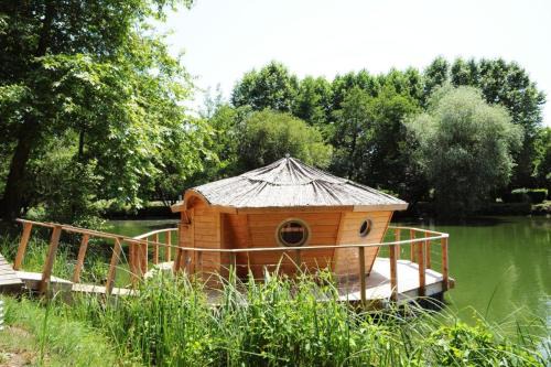 Etauliers Hotel | Hôtel Restaurant Le Relais de l'Estuaire