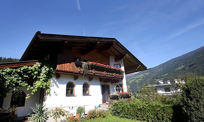 Zillertal Apartment | Hörhager by Interhome