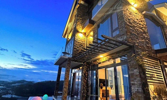 Da Lat Villa | Hồ Bơi Vô Cực - Có thể Săn Mây Tại Giường - View rừng thông và thành phố