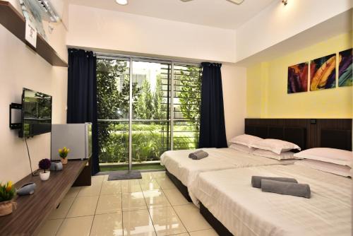 Tanjung Aru Apartment | H&F Homestay the two Owls Nest Aeropod Sovo Studio Room - 2 Queen Bed - Near Airport - Free Parking