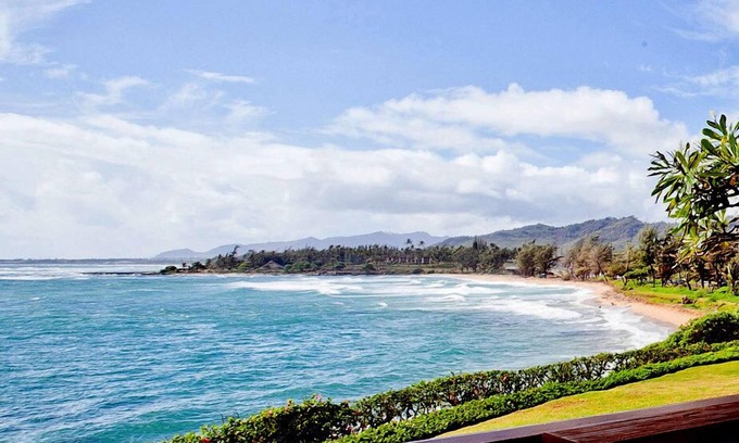 Wailua House Lots Condo | H-G-T-V type Renovation, Million Dollar view starting at only $210/night!