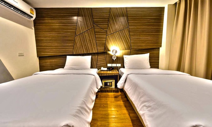 Sathorn Hotel | H2 Hotel
