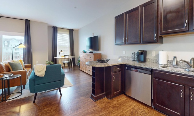 Norfolk Apartment | H4N Watermark - Studio Apartment in Norfolk