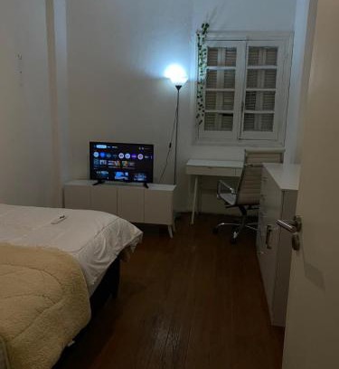 Cordon House | Habitación Privada En Apto Compartido