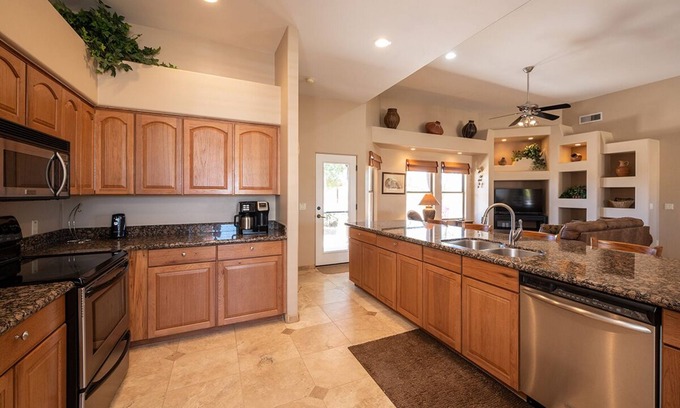 Anthem House | Hacienda Lariat