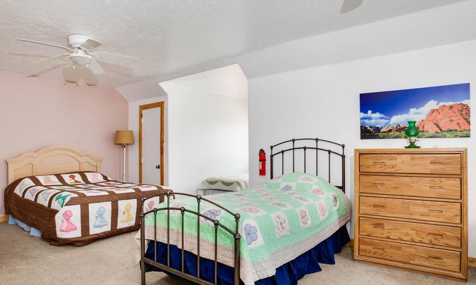 Spring City Apartment | Hacienda Roja - The Cedars #7 at Wind Walker Homestead, Sleeps 6