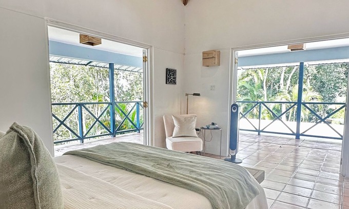 Guavate House | Hacienda Verde Luz