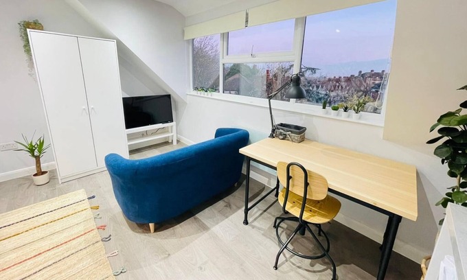 Upper Clapton Apartment | Hackney Studios by Sleepy - Studio Flat 12