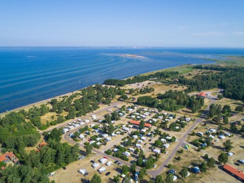 Stora Fro Hostel | Haga Park Camping & Stugor
