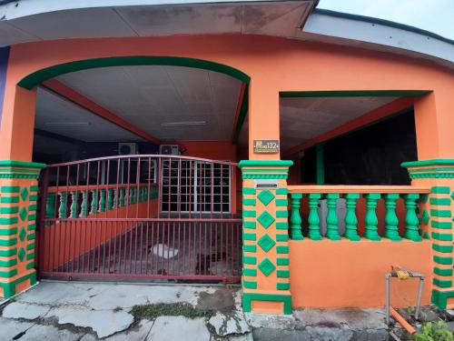 Bota House | HAIDA'S HOMESTAY Seri Iskandar, Perak