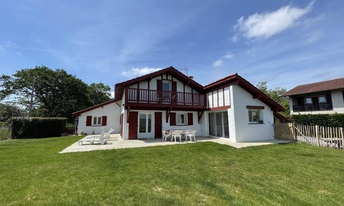 Arcangues House | Hailemborda - Arcangues
