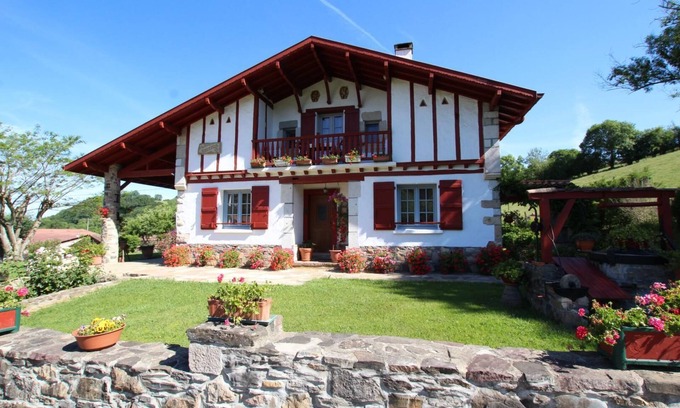Saint-Pee-sur-Nivelle House | Haizteia - Saint-pee-sur-nivelle