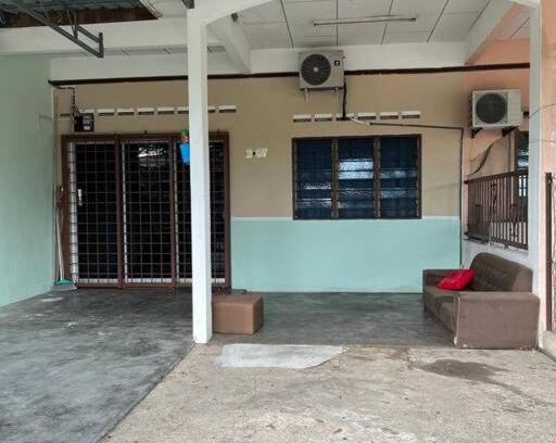 Muar House | Hajjah Homestay Jln Rajawali Tg Agas
