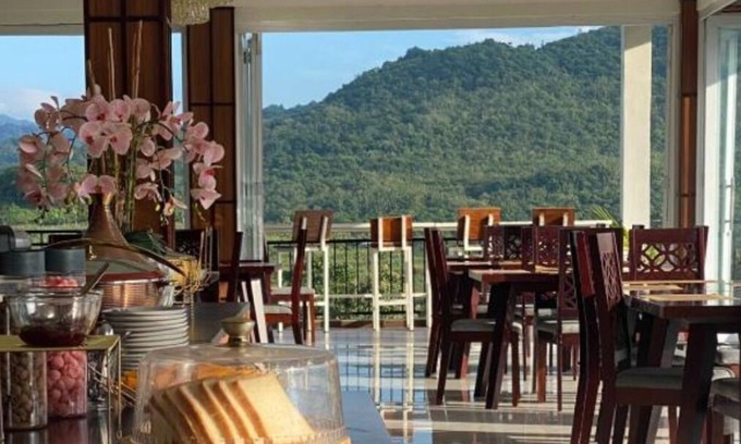 Sulawesi Hotel | Hakata Lejja near Natural Hot spring