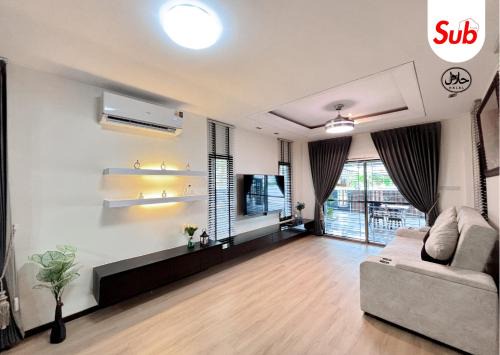 Hat Yai House | Halal Luxury Villa Near Airport Hat Yai