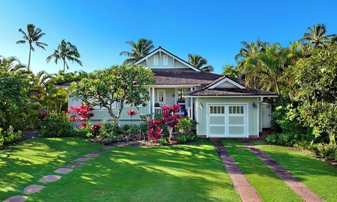 Poipu House | Hale Milo: Charming Garden Cottage in Sunny Poipu!